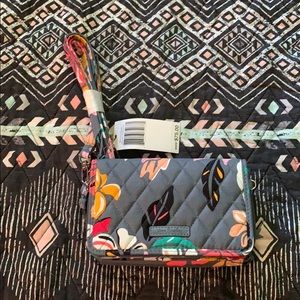 Vera Bradley 3-1 crossbody wristlet brand new